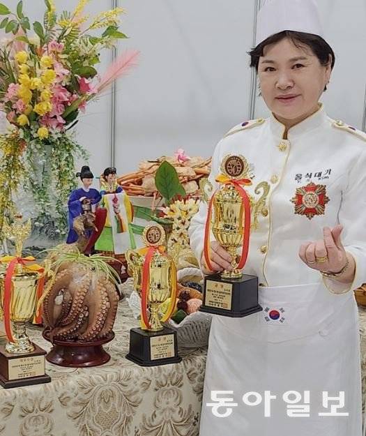 평양에서 태어나 우여곡절 끝에 경북 예천에서 식당과 농사, 인력사무소 대표로 든든하게 뿌리내린 김려원 씨.