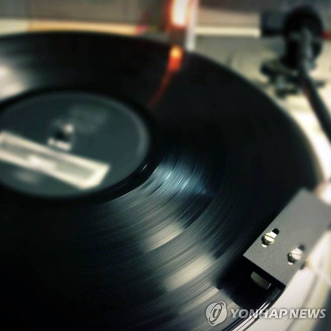 레코드판(LP) 촬영 형민우