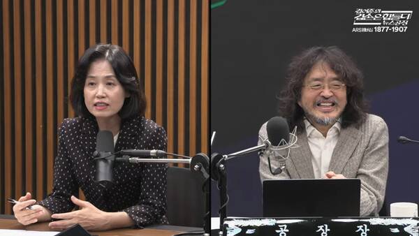 ▲박은정 조국혁신당 의원이 2026년 9월30일 유튜브 김어준의 겸손은힘들다 뉴스공장에 출연해 이 방송에 출연한 민주당 의원들이 김지용 중수청장 후보자가 친윤이 아니라는 주장을 편 것과 관련해 아예 이 방송이 친윤검사와 간다고 선언을 하라며 그러면 더이상 안나오겠다라고 불만을 표출하고 있다. 사진=김어준의 겸손은힘들다 뉴스공장 영상 갈무리