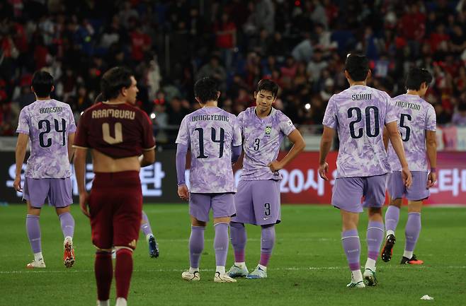 ▲ 북중미월드컵에서 충격적인 패배를 당한 남아프리카공화국보다 국제축구연맹(FIFA) 랭킹이 한 계단 높은 베네수엘라에 한국 대표팀이 0-0으로 비겼다. 졸전이었다ⓒ연합뉴스