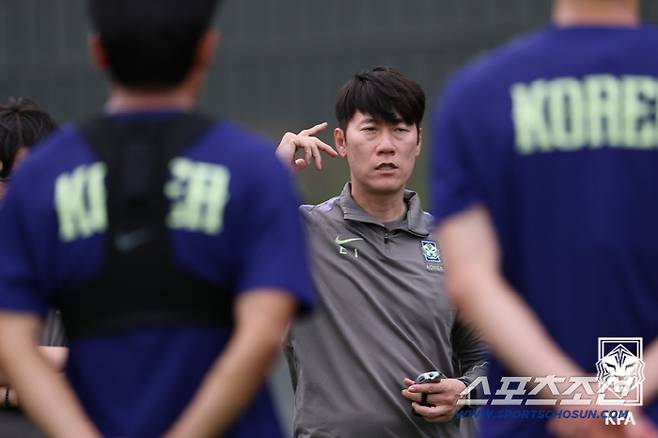 코리아풋볼파크/ MU21 대표팀/U21이하/올림픽 대표팀/ 김은중호 첫 소집훈련/국내 소집훈련/ 김은중 감독/ 사진 홍석균
