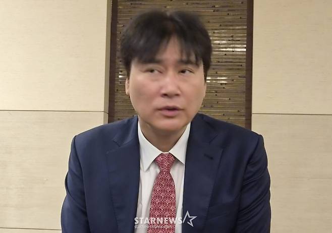 권순찬 감독이 7일 오후 서울 호텔 리베라 청담 베르사이유홀에서 열린 2026~2027시즌 프로배구 여자부 미디어데이 사전 인터뷰에서 취재진의 질문에 답하고 있다. /사진=박재호 기자