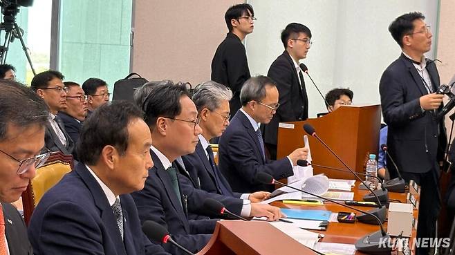 12일 이성훈 한국토지주택공사(LH) 사장이 국회 국토교통위원회 LH 국정감사에 출석해 있다. 이유림 기자