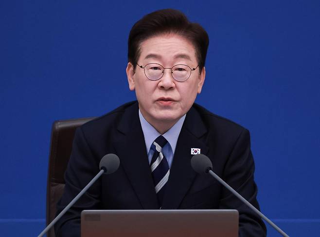 이재명 대통령이 13일 청와대에서 열린 국무회의에서 발언을 하고 있다. 2026.10.13 뉴스1