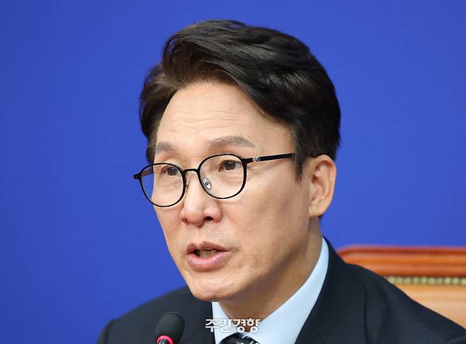 김민석 국민의힘 대표가 12일 국회에서 열린 최고위원회의에서 발언하고 있다. 박민규 선임기자