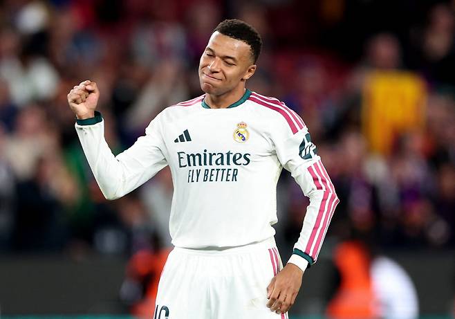 Soccer Football - LaLiga - FC Barcelona v Real Madrid - Spotify Camp Nou, Barcelona, Spain - October 25, 2026 Real Madrid's Kylian Mbappe celebrates after the match REUTERS/Bruna Casas<저작권자(c) 연합뉴스, 무단 전재-재배포, AI 학습 및 활용 금지>