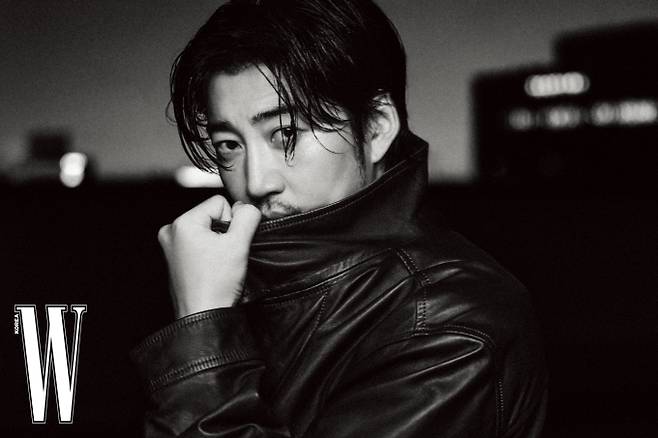 윤계상, 강렬한 화보 공개 (사진 제공 = W KOREA)