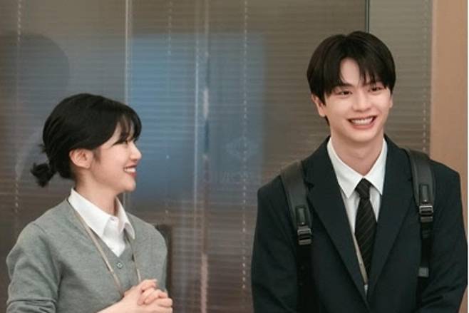 출처:SBS '나인 투 식스'