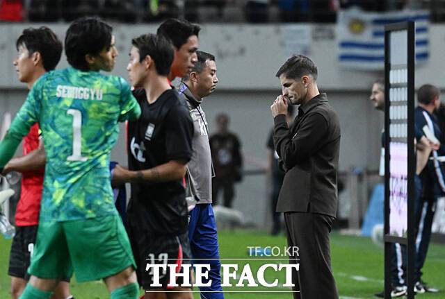 29일 중동 원정 2기 모레노호 명단을 발표하는 한국축구대표팀의 임시 사령탑 로베르트 모레노 감독./더팩트DB