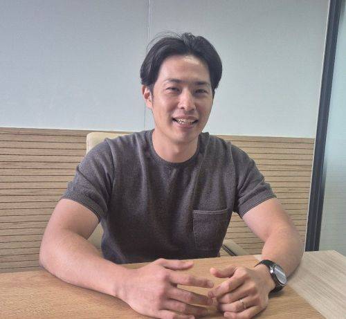 서정필 더테라 대표가 테라헤르츠파에 대해 설명하고 있다.