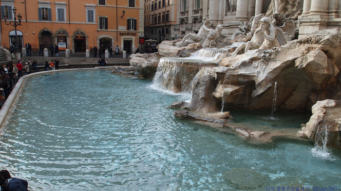 [로마] 트레비분수(Fontana Di Trevi), 동전을 던지며 소원을 비는 로마의 명소