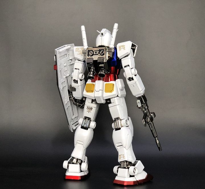 Pg Rx 78 2 Gundam Titanium Finish Pg 퍼스트건담 티타늄피니시 완성