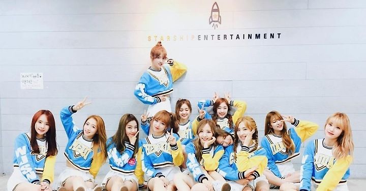 우주소녀 배경화면, 우주소녀 단체사진