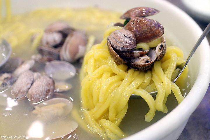 무료 보리밥 & 막걸리의 축복 | 황도 바지락 칼국수 석촌점