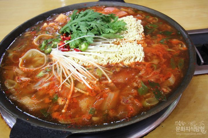 안동 부대찌개 맛집 신시장 돌고래식당(업데이트)
