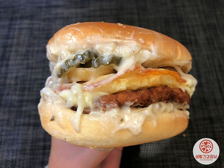갓패티로 유명한 맘스터치 신메뉴2종 과연 그맛은?