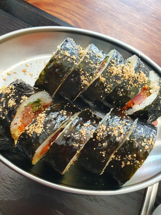 안동 시내 장미분식 잔치국수 김밥