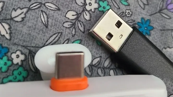 USB A타입과 USB C타입을 연결할 수 있는 변환 탭 젠더 있나요?