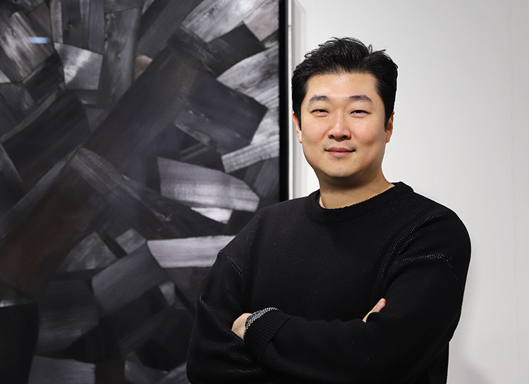 '미술품 투자의 새로운 시대를 열다: 열매컴퍼니 김재욱 대표와의 만남