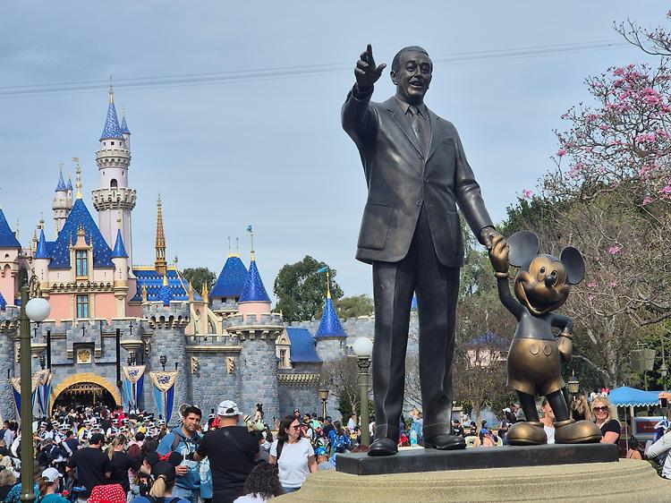 '25년 2월 넷째 주: Disneyland' 포스트 대표 이미지