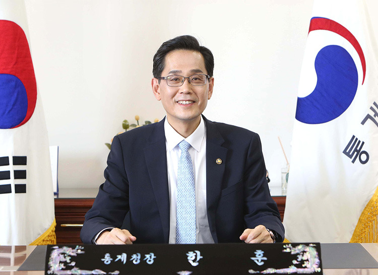 거시경제에 밝은 경제정책통, 한훈 통계청장과의 만남