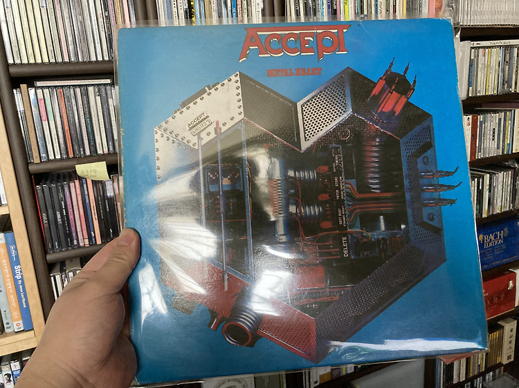 억셉트(Accept) 6집 '메탈 하트(Metal Heart)' LP(바이닐) 리뷰 포스트 썸네일