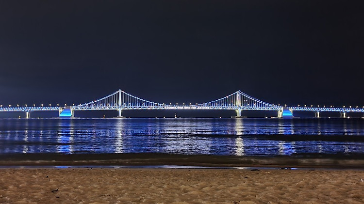 [부산 뚜벅이 혼자여행 #13] 광안리 해수욕장 야경구경