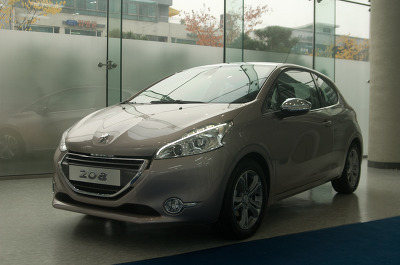 푸조 208 VIP 프리런칭, 스타일리쉬한 해치백, Peugeot 208, 한불모터스 포스트 썸네일