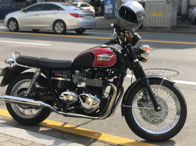 클래식바이크 트라이엄프 본네빌 T100 엔진오일 플러그 교체, 리빌더, 조커머신, Triumph Bonneville T100, Oil Filler Plug, Rebuilder, Joker Machine 포스트 썸네일