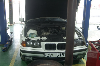 투슬리스 이야기 004. 올드 BMW e36 320i 알터네이터(제너레이터) 교환, 용인 유파트, 양주 맥스파워 포스트 썸네일