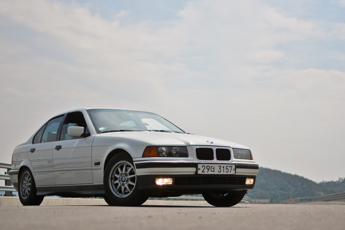 자동차의 기본기를 잘 보여주는 올드 BMW e36 320i 13,000km 사용기, 시승기 포스트 썸네일