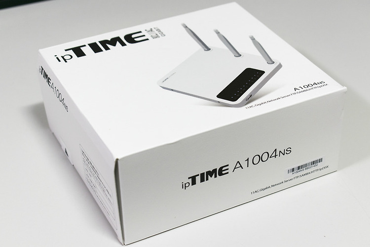 EFM ipTIME A1004ns unboxing