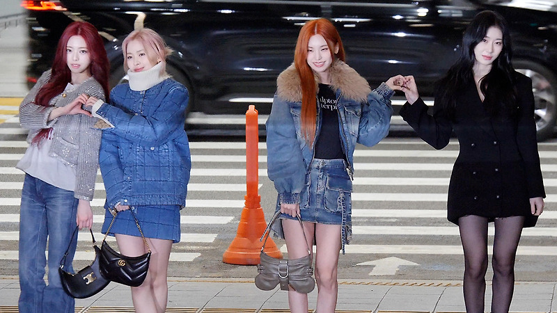 231213 AAA 출국 ITZY 있지 직캠 by 스피넬