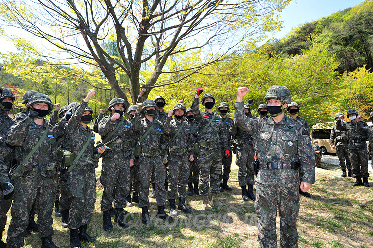 서욱 <b>육군</b><b>참모</b>총장, 상무대 <b>신임장교 지휘참모</b>과정 교육현장 점검