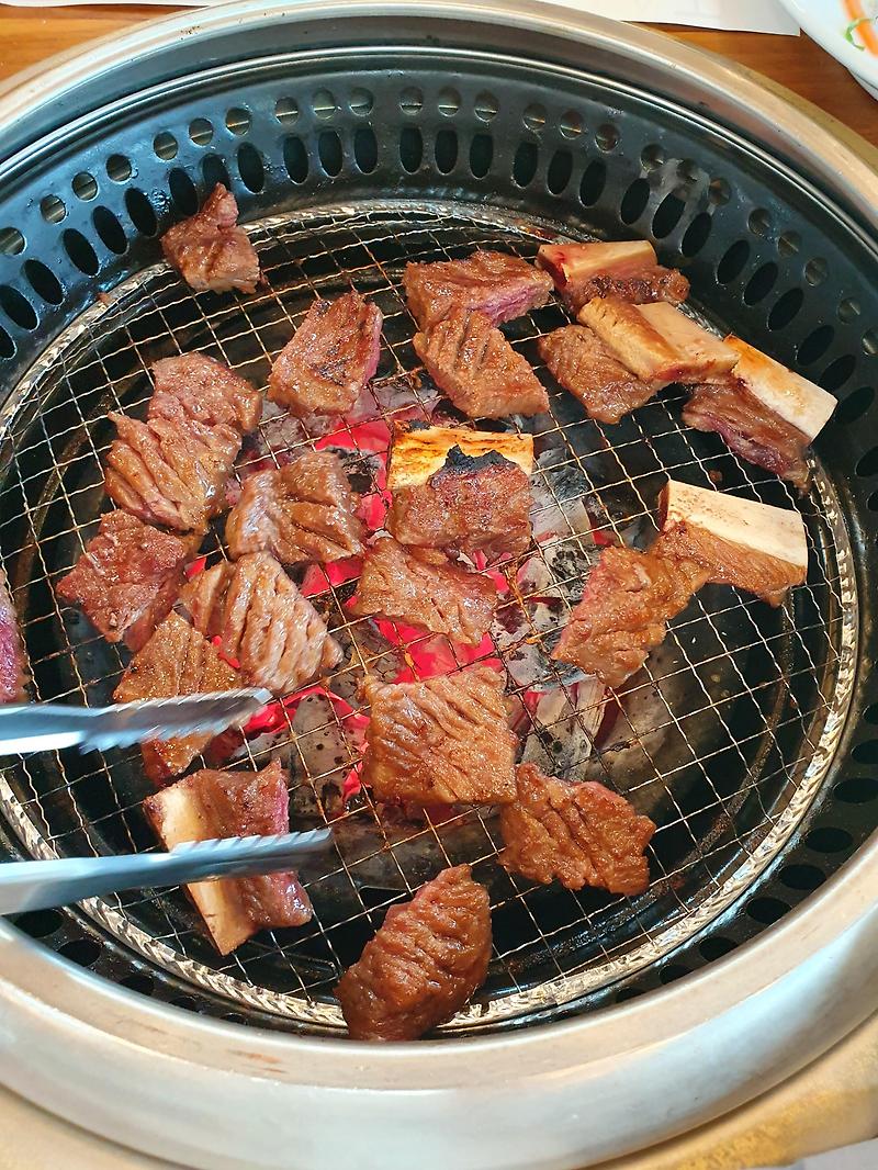 [경기 / 양주] 송추 갈비 맛집 송추가마골 본관 메뉴판