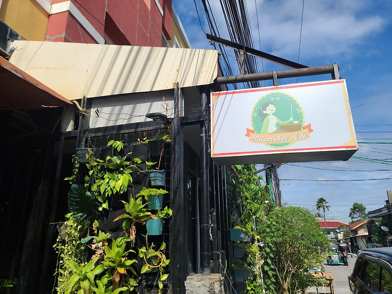 [필리핀 수빅 여행 5일차] Ma'am Olive's Cafe