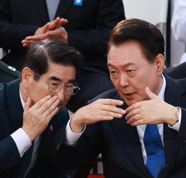 윤석열 비상<b>계엄</b> 선포 이후 언론이 쏟아낸 단독 기사들... 