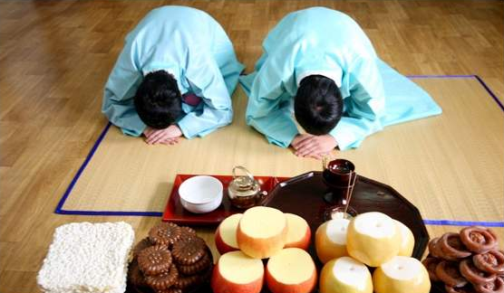호론   HO LOAN :: 제사 (祭祀)에 관한 꿈   #제사상 꿈 #제사 지내는 꿈 #해몽 꿈풀이