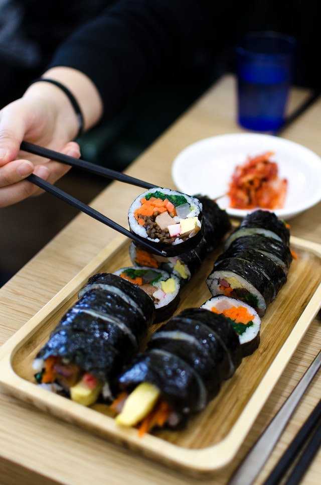 김밥 꿈에 관한 패턴별 의미와 심리 해석 꿈해몽