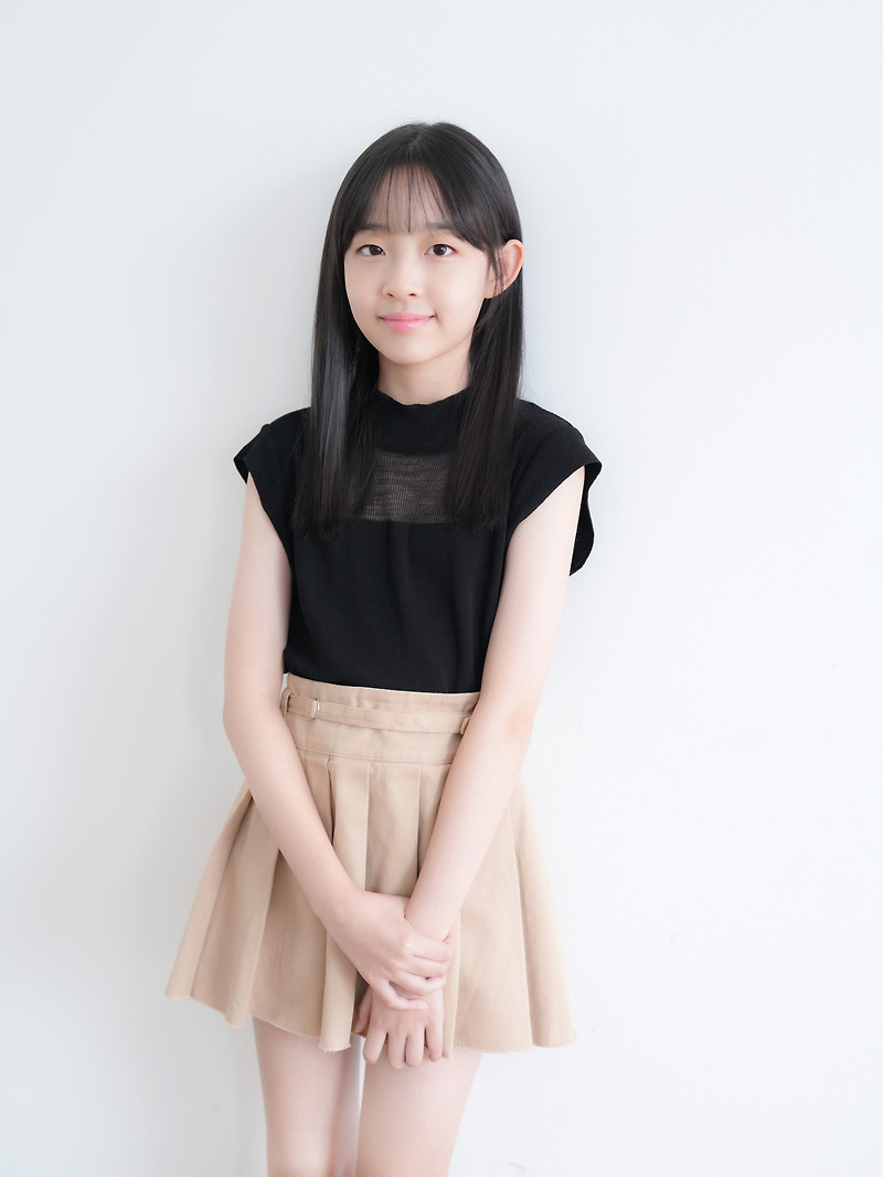 송지우, <b>인코드</b>와 <b>전속 계약</b> 체결