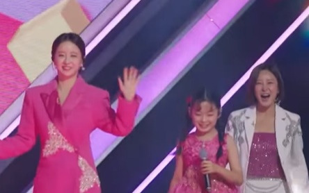 <b>한일톱텐쇼</b> 28회 대세 현역 트롯 삼파전 이수연 은가은 홍자... 