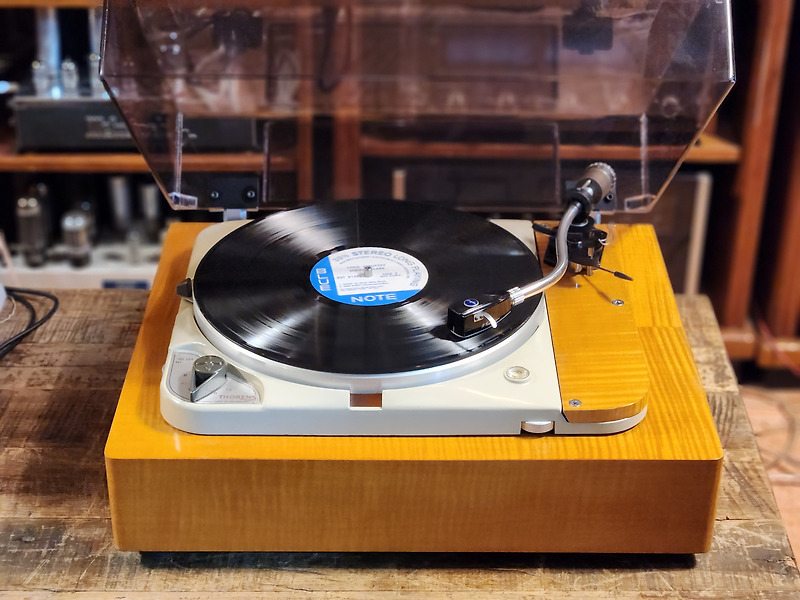 아날로그 명가 THORENS 토렌스 사의 명기 TD-124MK1 턴테이블 입니다-RMG212 구형톤암 실버마에스터 신형 SPU ...
