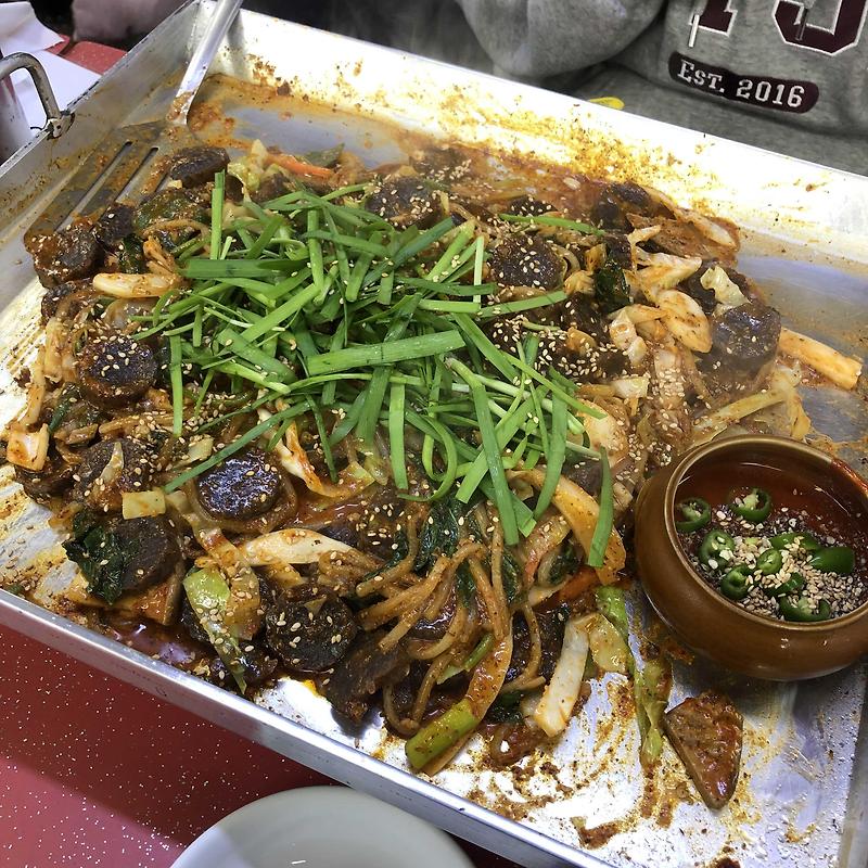 신림동 하면? 순대볶음!!! '신림동 순대타운(호남집 영미네)' 후기, 가격 [서울/신림]