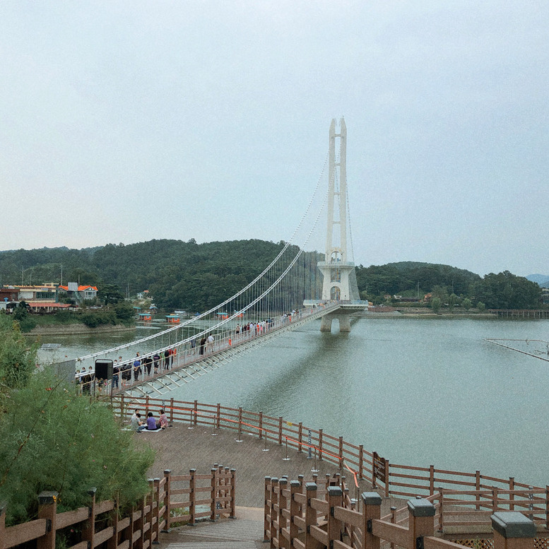 충남 예산군 예당호 출렁다리와 예당 저수지 맛집 