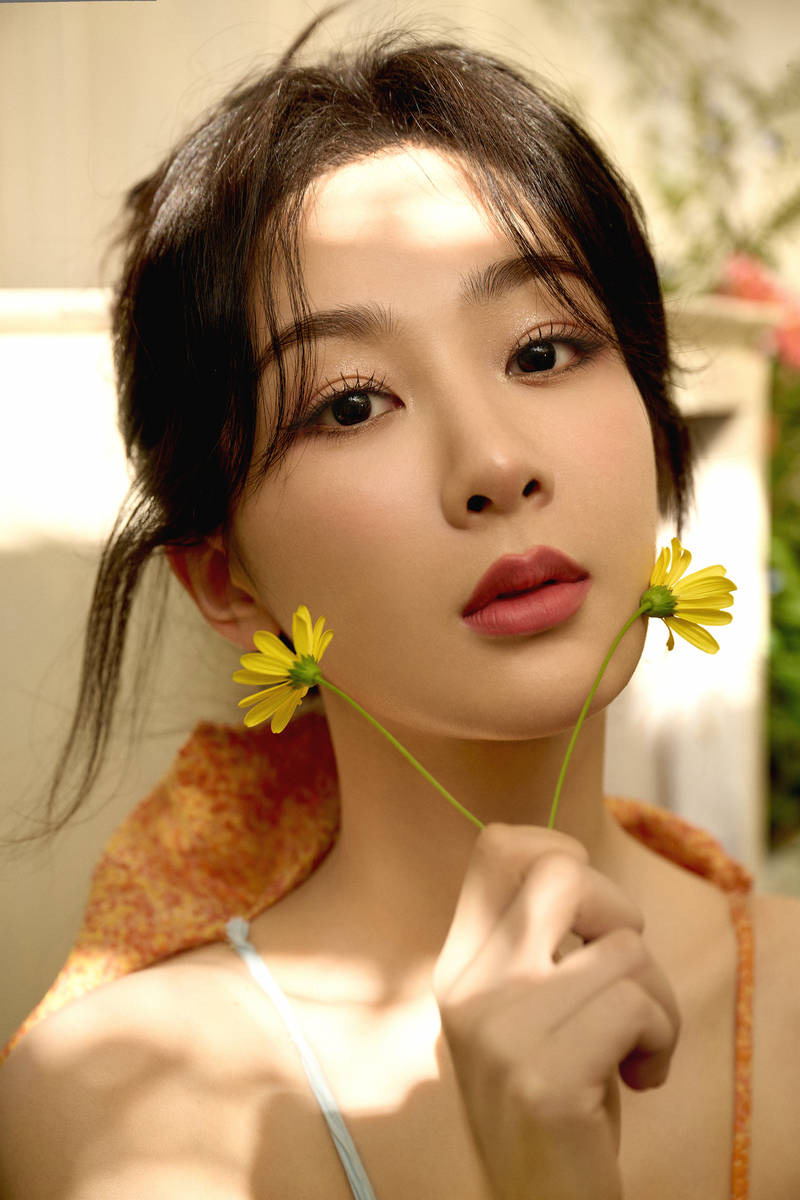 배우"양쯔 " x <HAPPY BIRTHDAY> 화보 & 영상