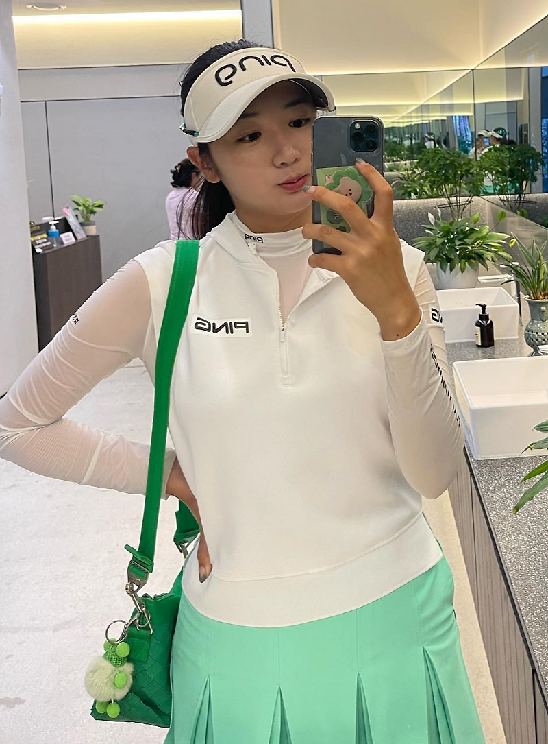 큰 키와 차분한 플레이가 장점인 베이비페이스 루키 <b>박혜준</b> 프로