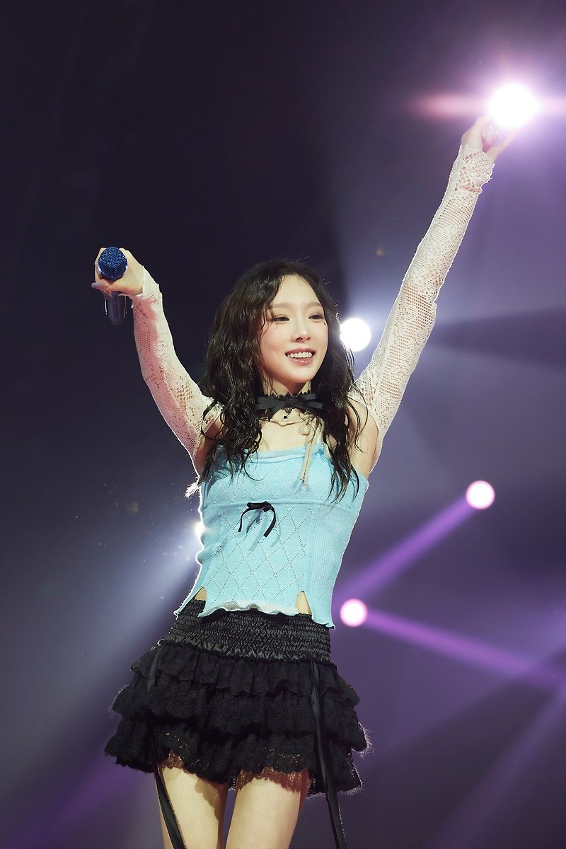 <b>태연</b>, 3년만의 <b>서울</b> 단독<b>콘서트</b> 'The ODD of LOVE' <b>전석매진</b>으로... 