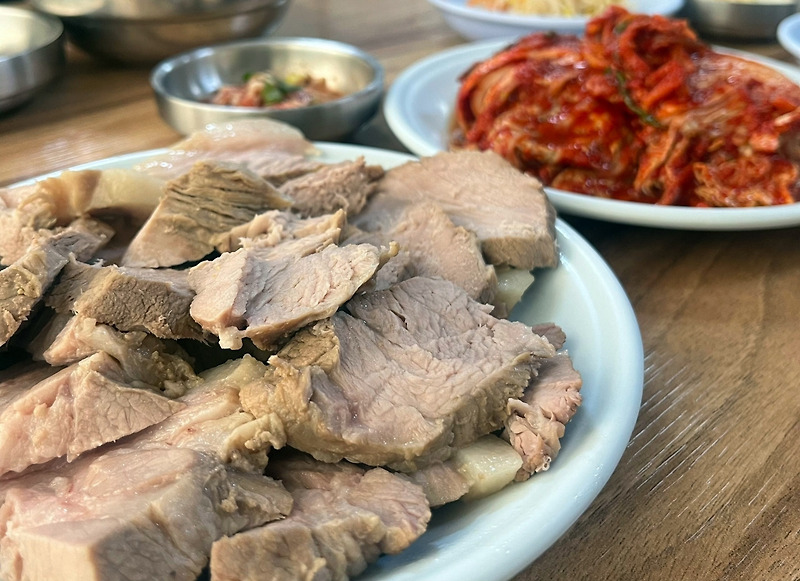 46년 전통 공덕 노포 맛집, <영광보쌈>의 매력
