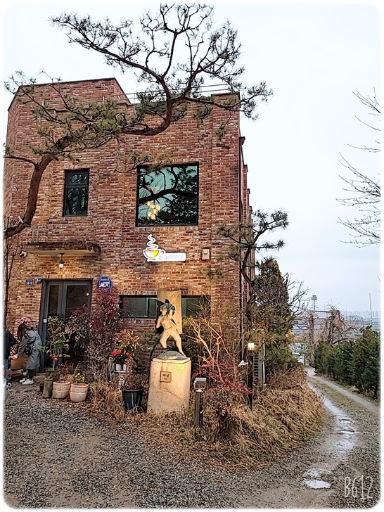 [행주산성카페] 숲속산장같은 느낌의 파스토랄카페 방문 후기