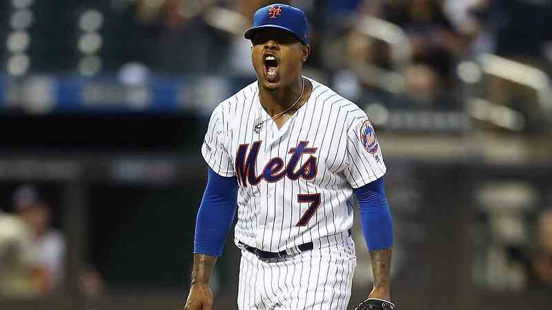 뉴욕 메츠의 선발<b>투수</b>인 마커스 <b>스트로먼</b> (Marcus Stroman)에... 